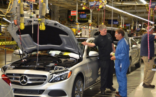 Mercedes và Audi đang chuẩn bị gì cho kế hoạch sản xuất trở lại tại châu Âu?