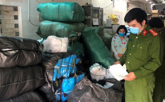 Quản lý thị trường Hà Nội: Phát hiện tụ điểm tập kết sản phẩm, vật tư y tế có dấu hiệu bất thường