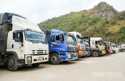 Chuyển mạnh sang xuất khẩu chính ngạch, giải tỏa ùn tắc trên biên giới phía Bắc