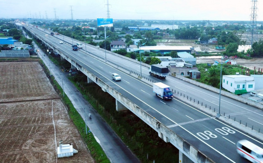 Thủ tướng giải thích vì sao một công trình trì trệ 5-7 năm trước nhưng đến nay 1 năm đã làm được.