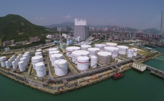 Thế giới sẽ hết chỗ chứa dầu thô trong vài tháng tới