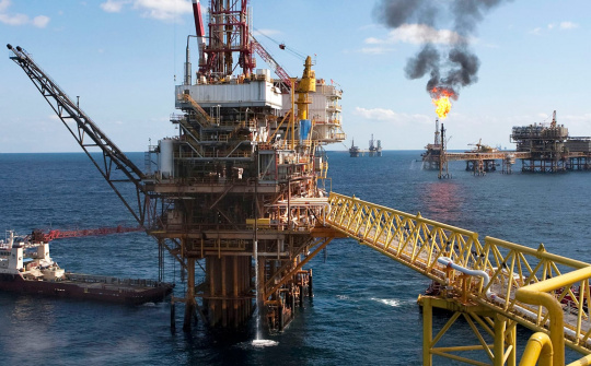 Giá dầu thô Brent liệu có giảm xuống dưới 0 USD/thùng? Tất tần tật về giao dịch dầu thô tương lai