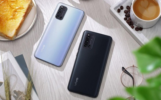 Siêu chụp đêm Vivo V19 ra mắt - Thiết kế cực yêu, giá cực "mềm"