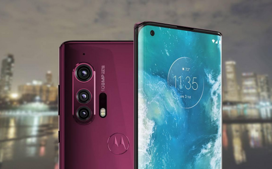 Motorola Edge Plus - "Đắt xắt ra miếng"