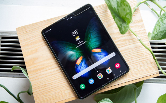 Galaxy Fold 2 - Chiếc điện thoại thú vị nhất năm lộ giá bán "cực yêu"