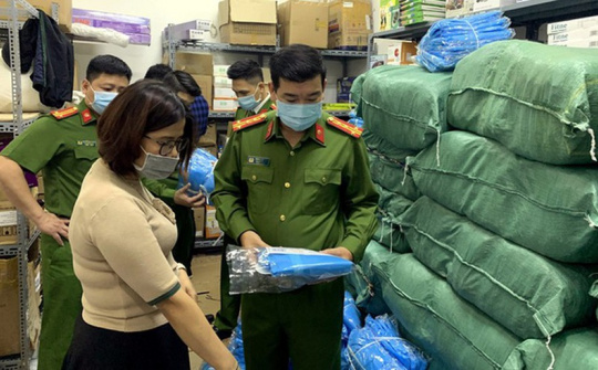 Triệt phá đường dây làm giả vật tư y tế phòng, chống dịch Covid-19