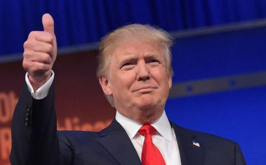 Tổng thống Mỹ Donald Trump cảm ơn Việt Nam chuyển 450.000 bộ quần áo bảo hộ y tế