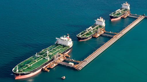 Giá cước thuê tàu chở dầu giảm 50%, thị trường chờ đợi kết quả cuộc họp liên minh OPEC+