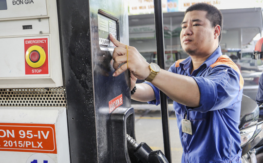 Sau 8 lần giảm liên tiếp, giá xăng tăng trở lại từ chiều 13/5