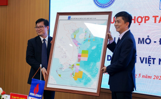 Viện Dầu khí Việt Nam ký thỏa thuận hợp tác toàn diện với Đại học Mỏ - Địa chất