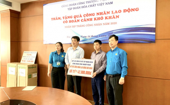 Công đoàn Vinachem: Hơn 700 triệu đồng hỗ trợ người lao động Tháng Công nhân 2020