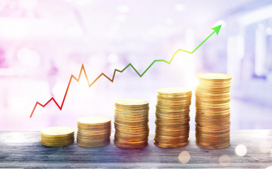 Giá vàng ngày 18/5 tiếp đà tăng từ tuần trước, vượt đỉnh 8 năm