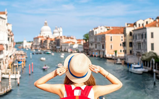 Quản lý nhà nước về du lịch - Một số vấn đề lý luận cơ bản