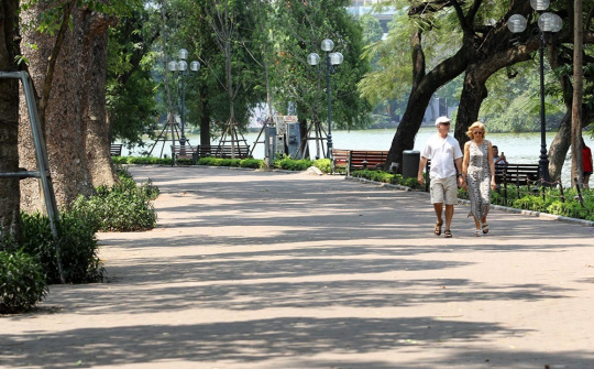 Thời tiết ngày 22/5: Bắc Bộ nắng nóng gay gắt, hơn 40 độ, chiều tối có mưa dông