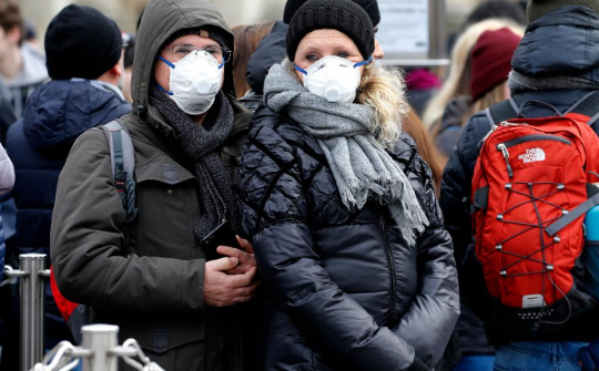 Eurozone đứng trước nguy cơ giảm phát cao với các hậu quả kinh tế nghiêm trọng