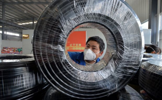 Kinh tế Trung Quốc đối mặt thêm tin xấu: Chỉ số giá sản xuất sụt giảm kỷ lục