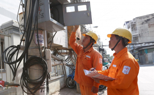 Gần 27 triệu khách hàng được giảm giá điện, giảm tiền điện qua 2 tháng triển khai