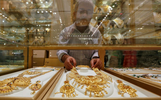 Giá vàng ngày 2/6: Khủng hoảng tại Mỹ và căng thẳng Mỹ- Trung leo thang tiếp tục đẩy giá vàng tăng mạnh