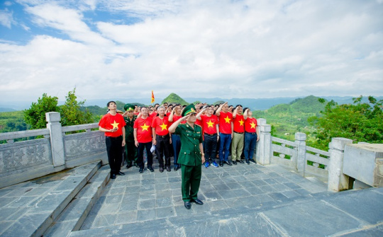 Hành trình về nguồn của Đảng bộ cơ quan Tổng Công ty VEAM