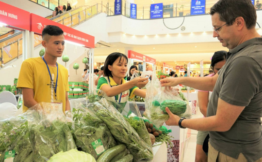 Phối hợp với Bộ Công Thương, AEON thúc đẩy tiêu thụ và xuất khẩu nông sản Việt