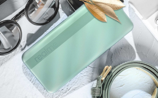 Realme C11 chính thức ra mắt, giá siêu "ngon"