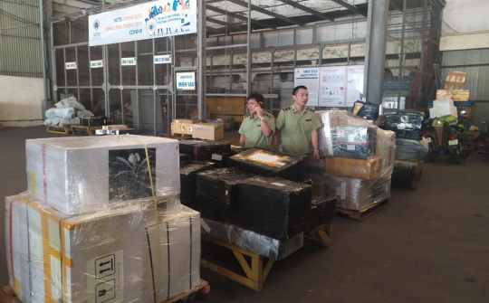 [Nóng] Phát hiện lô hàng lậu, không rõ nguồn gốc vận chuyển bằng đường hàng không