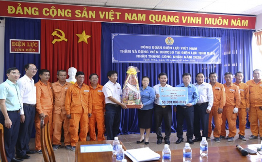 Tình người EVN lan tỏa trong Tháng Công nhân năm 2020