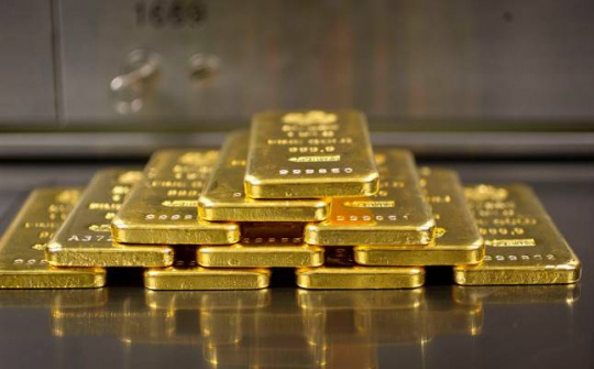 Tuần qua giá vàng giao dịch “điên loạn”, lên đỉnh xuống đáy với biên độ rộng