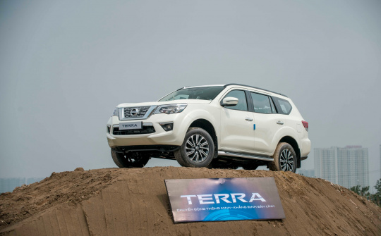 Xe Nissan giảm tới vài chục triệu đồng trong tháng 6/2020