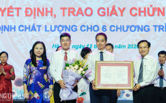 UNETI đón nhận giấy chứng nhận kiểm định chất lượng cho 6 chương trình đào tạo