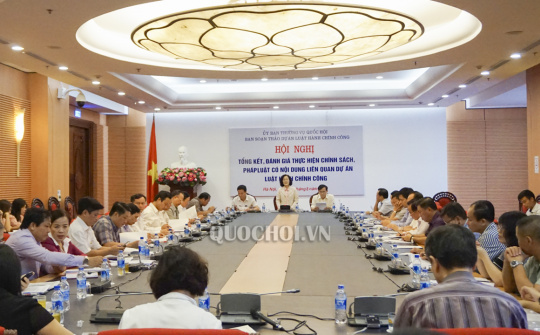 Thủ tướng yêu cầu Bộ Tư pháp công khai các cơ quan chủ trì soạn thảo chưa bảo đảm tiến độ trình các dự án luật