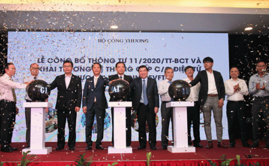 Hỗ trợ doanh nghiệp phát triển thương mại điện tử: Vai trò "bà đỡ" của Bộ Công Thương