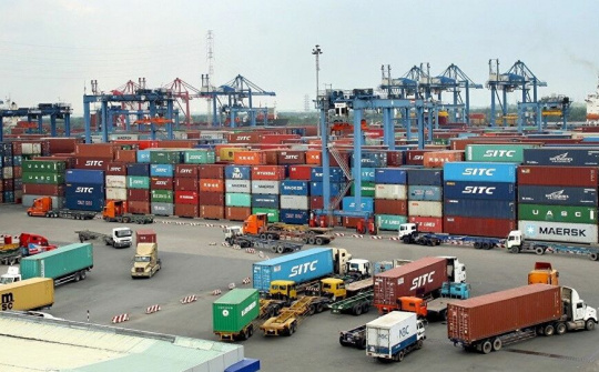 Chuyển đổi số trong lĩnh vực xuất nhập khẩu để tận dụng cơ hội từ Hiệp định EVFTA