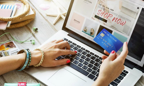 Sự gắn kết của sinh viên với mua sắm trực tuyến