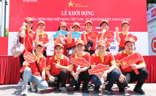 Tình nguyện viên của “Tự hào hàng Việt Nam” đã sẵn sàng cho Lễ khởi động