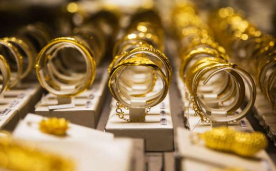 Giá vàng ngày 3/7 bật tăng, chỉ số việc làm tại Mỹ tăng kỷ lục