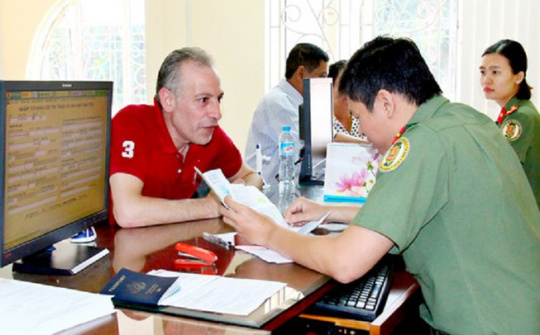 Cấp thị thực cho người nước ngoài vào KKT cửa khẩu