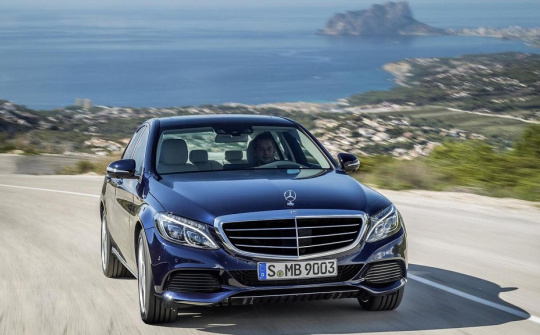 “Nuôi” một chiếc xe ô tô bình quân tốn bao nhiêu tiền một tháng