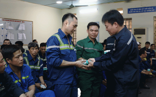 TKV tăng cường ứng phó với nắng nóng, đảm bảo sức khỏe người lao động