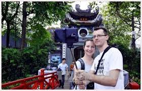 Yếu tố ảnh hưởng đến quyết định chọn điểm đến của du khách quốc tế: Nghiên cứu trường hợp tại Hà Nội