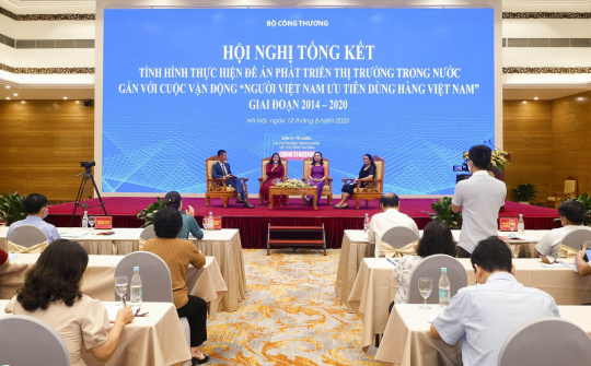 [Tin ảnh]: Hội nghị Tổng kết Đề án Phát triển thị trường trong nước gắn với Cuộc vận động “Người Việt Nam ưu tiên dùng hàng Việt Nam” giai đoạn 2014 - 2020