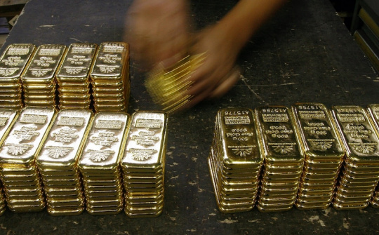 Giá vàng thế giới phục hồi trở lại, vàng trong nước dao động mức 56,8 triệu/lượng