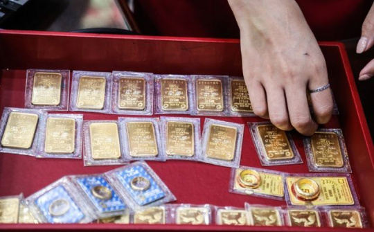 Giá vàng trong nước đảo chiều liên tục, tăng giảm cả triệu đồng/lượng chỉ trong sáng nay