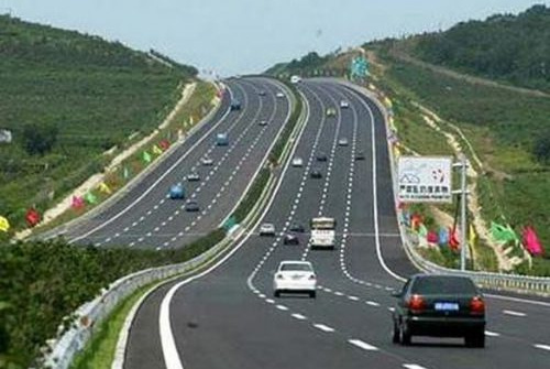 Sớm giải phóng xong mặt bằng đường nối Lai Châu với cao tốc Nội Bài - Lào Cai