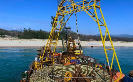 Điện cáp ngầm cho đảo Cù Lao Xanh đã chạm đích