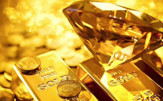 Ngày 2/8: Giá vàng chững lại, chờ động lực thiết lập đỉnh 2.000 USD/ounce trong tuần tới