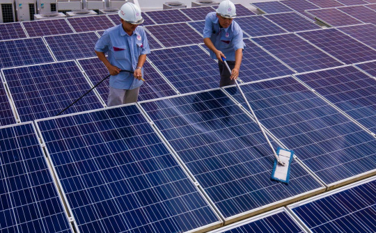 Duy trì cơ chế giá FIT để tạo sức bật cho điện mặt trời mái nhà