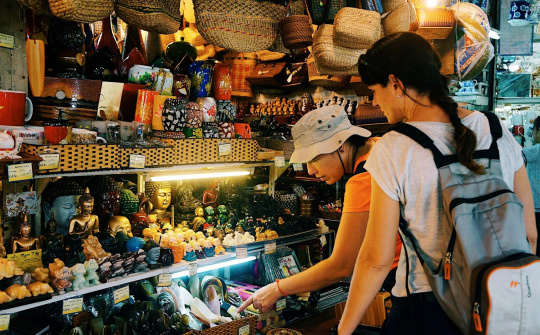 Khai thác tài nguyên du lịch tại Bình Thuận nhìn từ góc độ mặt hàng lưu niệm