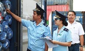 Hoàn thiện hệ thống pháp luật nhằm nâng cao hiệu quả hợp tác quốc tế  trong phòng chống buôn lậu và gian lận thương mại của cơ quan Hải quan Việt Nam trong thời kỳ hội nhập