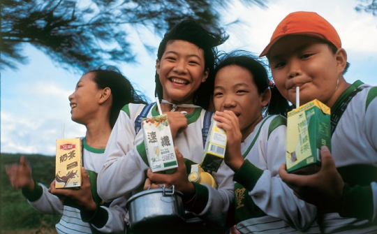 Tetra Pak tiếp tục cam kết không đổi về bảo vệ an toàn thực phẩm, con người và tương lai